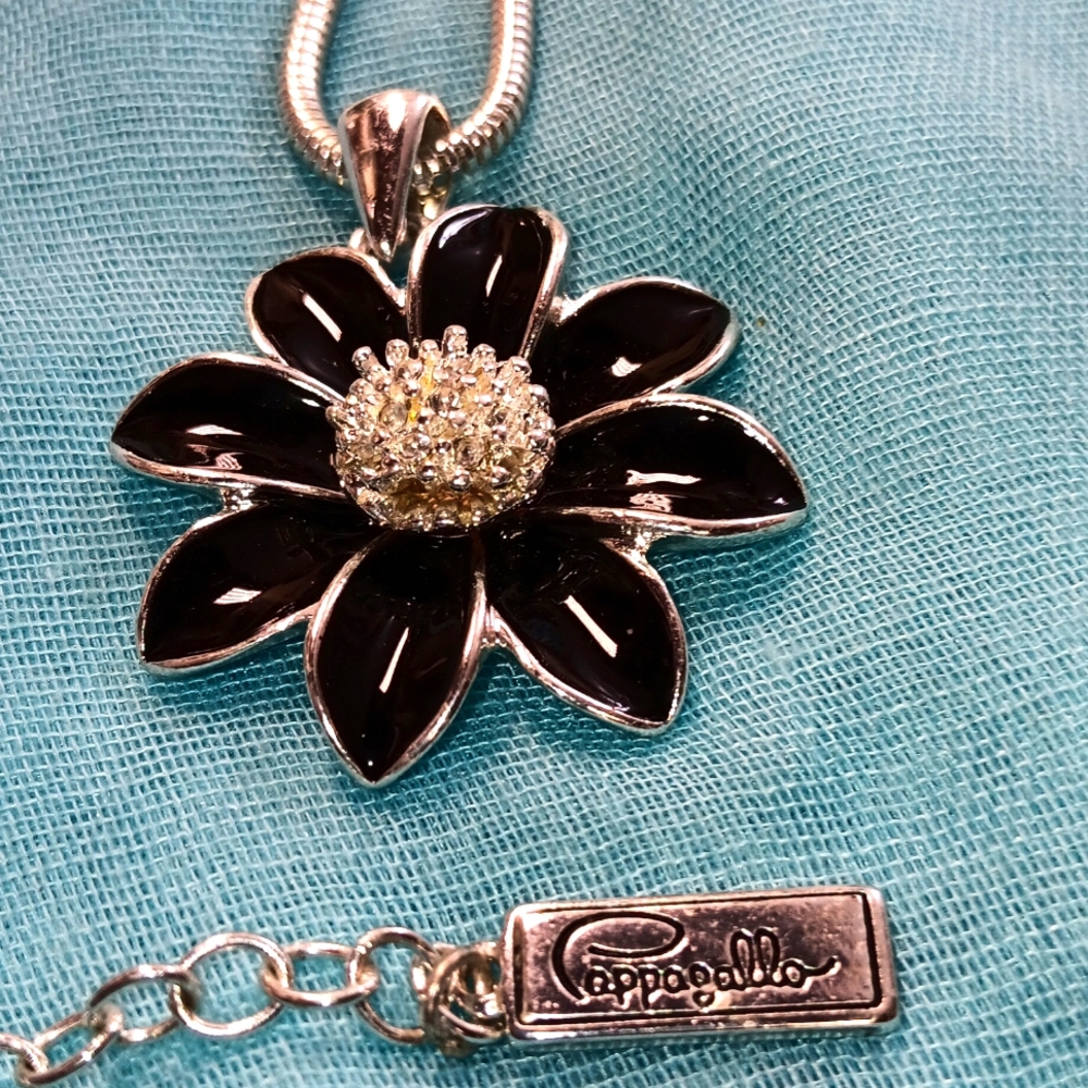24-2 a beautiful Cappagalla black enamaled flower necklace